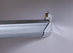 Drehtürenschrank KILIAN 92 x 205 cm weiß/ pastellgrün