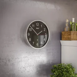 Mebus Funk-Wanduhr silberfarbig/schwarz