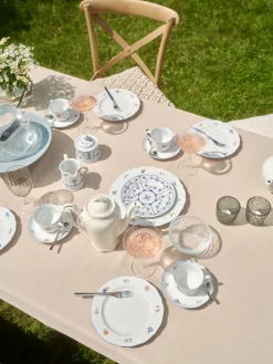 Seltmann Weiden Kaffeeservice SONATE NOSTALGIE 18-teilig Weiß mit Streublumendekor