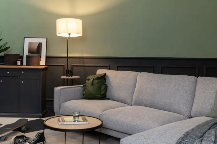 TRIO Retrofit Stehlampe CLAAS mit Tisch und USB